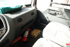 东风柳汽 乘龙609中卡 180马力 4X2 5.3米自卸车(LZ3120LAK)