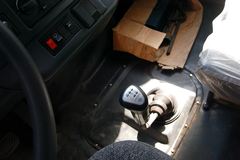 东风柳汽 龙卡重卡 290马力 6X2 长头牵引车(潍柴)(LZ4230JCQ)