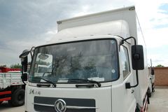 东风商用车 天锦中卡 140马力 4X2 7.1米厢式载货车(DFL5160XXYBX9)