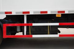 东风商用车 天锦中卡 140马力 4X2 7.1米厢式载货车(DFL5160XXYBX9)