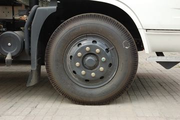 �������ó� ����п� 185���� 4X2 6.6�������ػ���ͼƬ