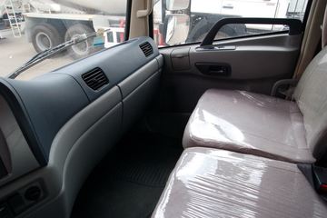 �������ó� ����п� 185���� 4X2 6.6�������ػ���ͼƬ