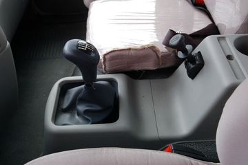 �������ó� ����п� 185���� 4X2 6.6�������ػ���ͼƬ