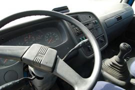 骏威J5K&nbsp;载货车驾驶室                                               图片