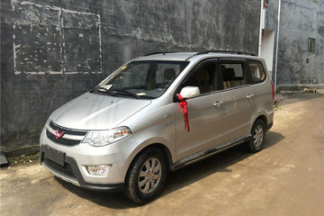 五菱 宏光 2010款 实用型 86马力 1.2L面包车