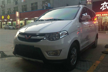 五菱 宏光 2014款 S标准型 112马力 1.5L面包车