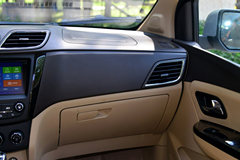 五菱 宏光 2016款 S1尊享型 112马力 1.5L面包车