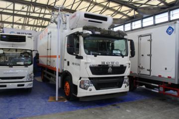 中国重汽 HOWO T5G 210马力 4X2 冷藏车(飞球牌)(ZJL5167XLCZ5)