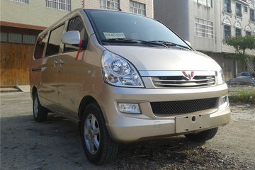 五菱 荣光 2014款 S基本型 82马力 1.2L面包车