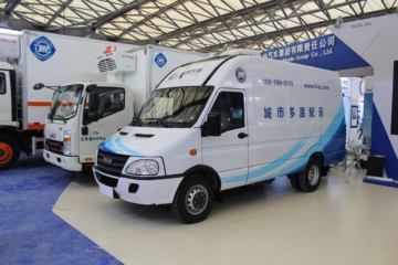 南京依维柯 129马力 4X2 冷藏车(飞球牌)(ZJL5044XLCB5)