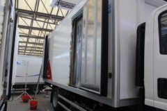 庆铃 五十铃700P 190马力 4X2 冷藏车(康飞牌)(KFT5103XLC42)