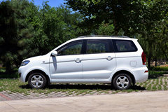 东风小康 风光330 2014款 手动舒适型 109马力 1.5L面包车