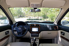 东风小康 风光330 2014款 手动舒适型 109马力 1.5L面包车