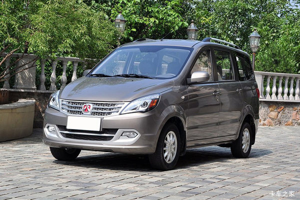 北汽 威旺M20 2018款 基本型 106马力 1.5L面包车