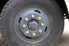 天锦底盘&nbsp;清洗车底盘图片