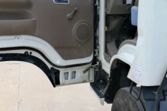 福田 奥铃CTX 141马力 4X2 爆破器材运输车底盘(BJ1049V9JEA-FB)