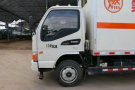 江淮骏铃底盘&nbsp;爆破器材运输车外观图片