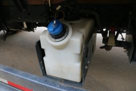 江淮骏铃底盘&nbsp;爆破器材运输车底盘图片