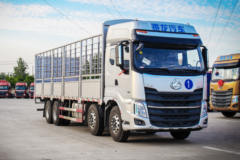 东风柳汽 乘龙H7重卡 350马力 8X4 9.6米排半仓栅式载货车(LZ5310CCYQELA)