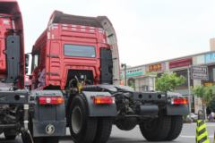 陕汽康明斯 德龙新M3000 345马力 4X2牵引车(SX4188GR361C)