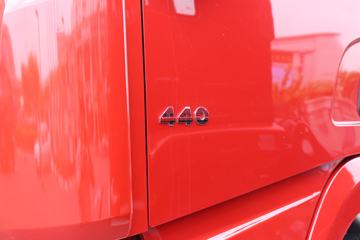 ��������˹ ����X3000 �������� 440���� 6X4ǣ����ͼƬ