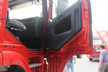 ��������˹ ����X3000 �������� 440���� 6X4ǣ����ͼƬ