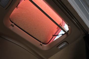 ��������˹ ����X3000 �������� 440���� 6X4ǣ����ͼƬ