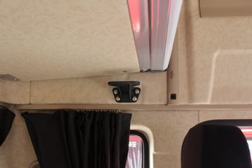 ��������˹ ����X3000 �������� 440���� 6X4ǣ����ͼƬ