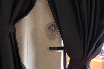 ��������˹ ����X3000 �������� 440���� 6X4ǣ����ͼƬ