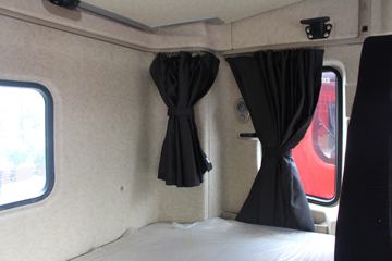 ��������˹ ����X3000 �������� 440���� 6X4ǣ����ͼƬ