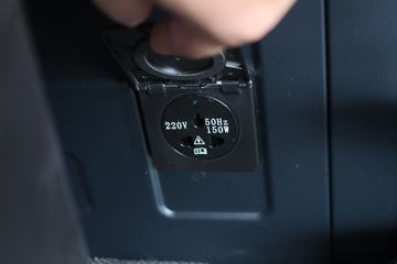 ��������˹ ����X3000 �������� 440���� 6X4ǣ����ͼƬ