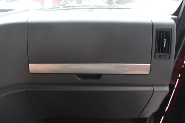 ��������˹ ����X3000 �������� 440���� 6X4ǣ����ͼƬ