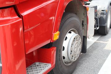 ��������˹ ����X3000 �������� 440���� 6X4ǣ����ͼƬ