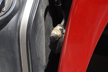 ��������˹ ����X3000 �������� 440���� 6X4ǣ����ͼƬ