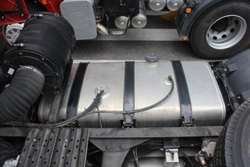 ��������˹ ����X3000 �������� 440���� 6X4ǣ����ͼƬ