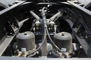 ��������˹ ����X3000 �������� 440���� 6X4ǣ����ͼƬ