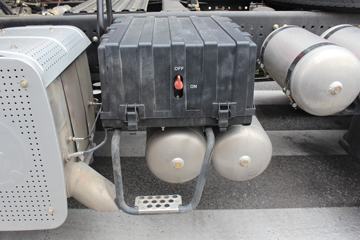 ��������˹ ����X3000 �������� 440���� 6X4ǣ����ͼƬ