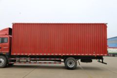 福田 瑞沃中卡 168马力 4X2 6.7米厢式载货车(BJ5146XXY-1)