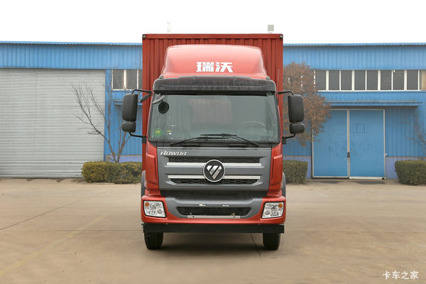 福田 瑞沃中卡 168马力 4X2 7.6米厢式载货车