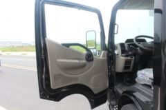 东风 凯普特N290 115马力 4.1米单排厢式轻卡 东风 凯普特N290 115马力 4.1米单排厢式轻卡