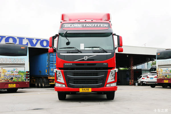 沃尔沃 新FM重卡 500马力 6X4牵引车(FM500 62T B)