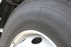 东风柳汽 乘龙T7重卡 430马力 6X4长头牵引车(LZ4251T7DA)