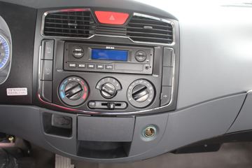 ���� ������D8 156���� 4X2 6.15�׵��������ػ���(EQ1090S8BDE)ͼƬ