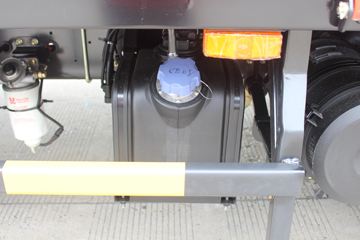 ���� ������D8 156���� 4X2 6.15�׵��������ػ���(EQ1090S8BDE)ͼƬ