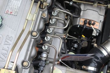 ���� ������D8 156���� 4X2 6.15�׵��������ػ���(EQ1090S8BDE)ͼƬ