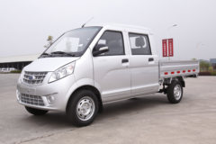 南骏汽车 瑞逸 1.5L 112马力 汽油 2.1米双排栏板微卡(CNJ1021SSA30V)