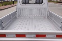 南骏汽车 瑞逸 1.3L 87马力 汽油 2.1米双排栏板微卡(国五)(CNJ1020SSA30V)