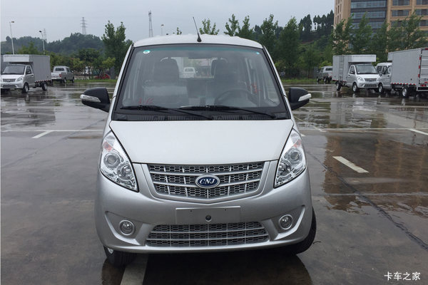 南骏汽车 瑞逸 1.3L 87马力 汽油 2.1米双排栏板微卡(国五)(CNJ1020SSA30V)