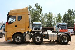 东风柳汽 乘龙H7重卡 430马力 6X2牵引车(LZ4240H7CA)