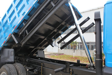 һ������ ��ž���7ϵ 130���� 4X2 3.625����ж��ͼƬ